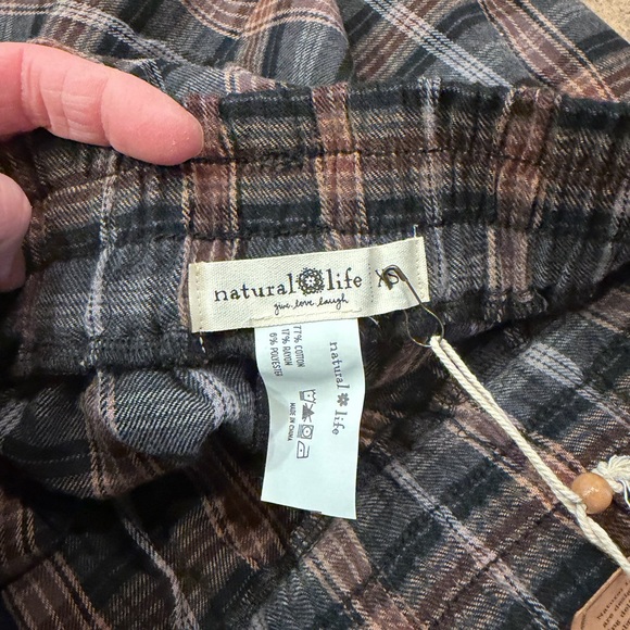 NATURAL LIFE women’s plaid flannel ankle pants  - Black and Brown - Picture 3 of 3